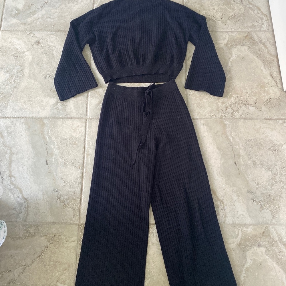 Black loungewear matching set